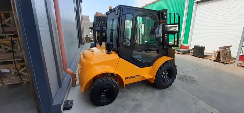 Motostivuitoare noi pe stoc